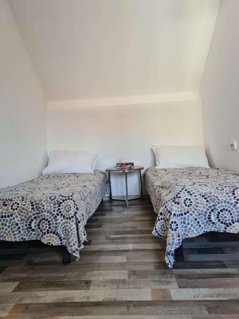 Villa Elena Yanoshi Habitación foto