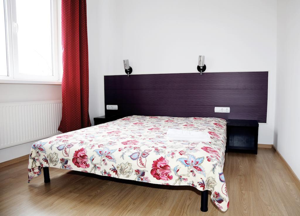 Villa Elena Yanoshi Habitación foto