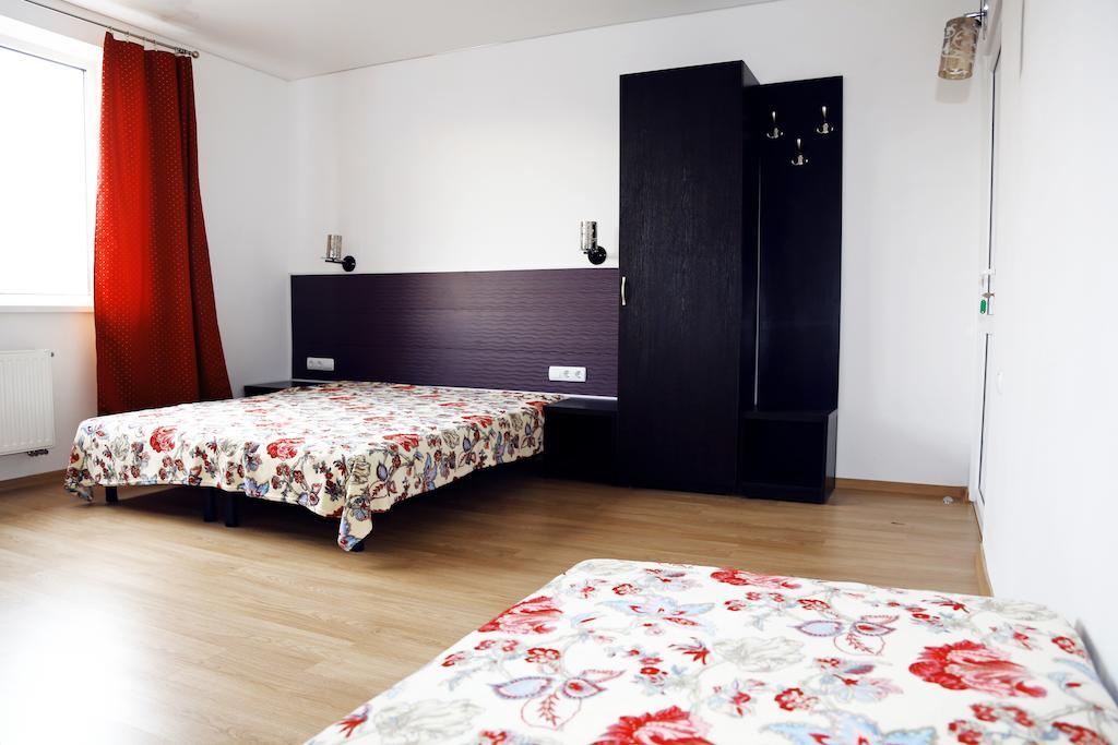 Villa Elena Yanoshi Habitación foto