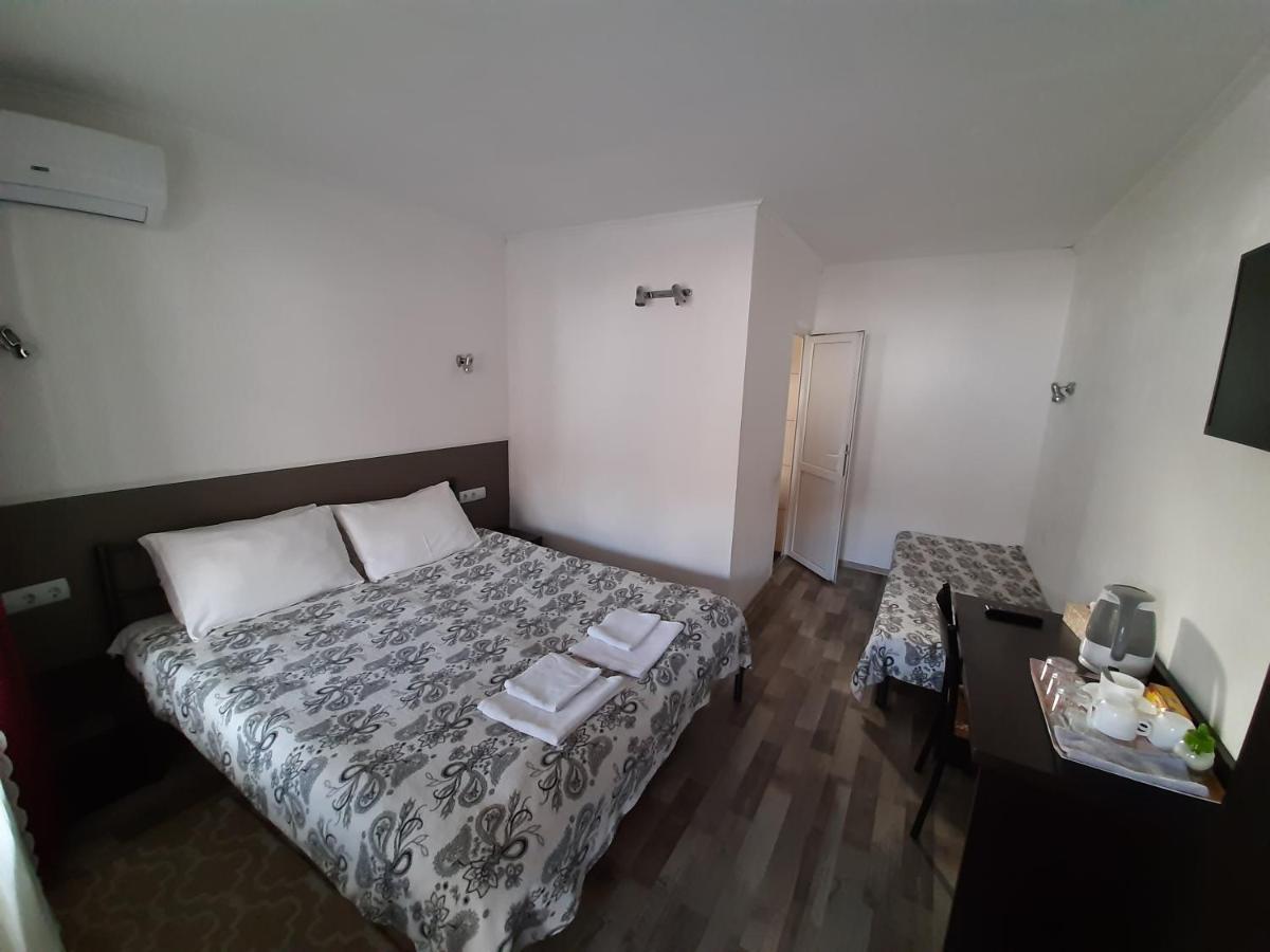 Villa Elena Yanoshi Habitación foto